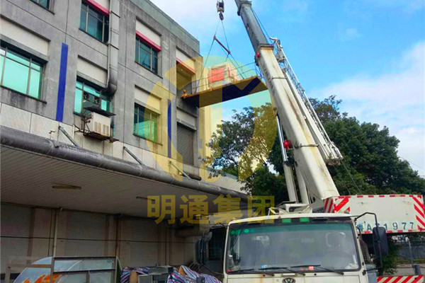 廣州某科技企業設備吊裝搬運綜合服務